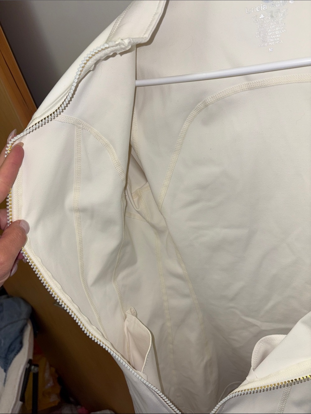 Women's Cream Zip-Front Jacket with Gold Hardware - Picture 5 of 6